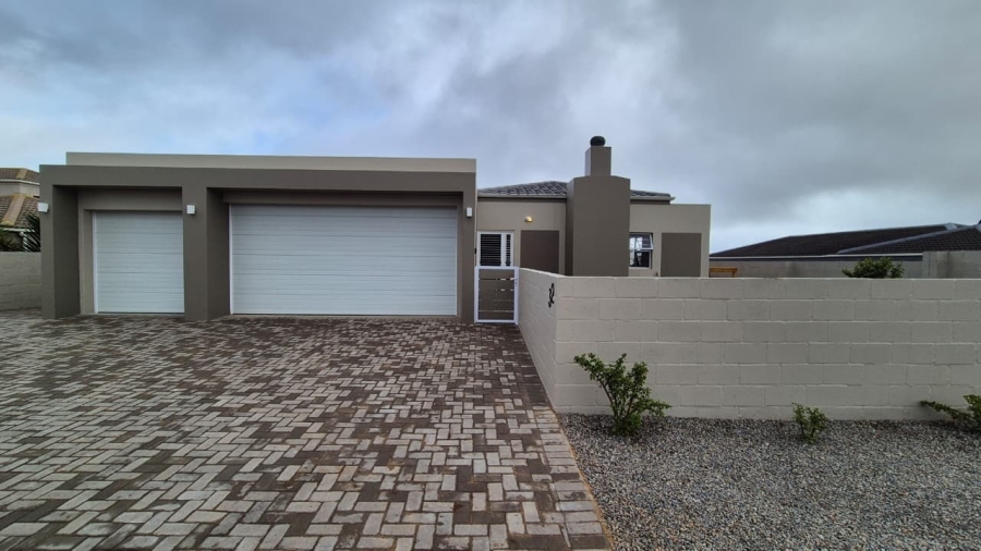 4 Bedroom Property for Sale in Country Club Western Cape